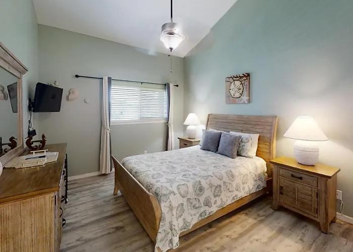 Nautical Watch Gulf Side Villas B-13